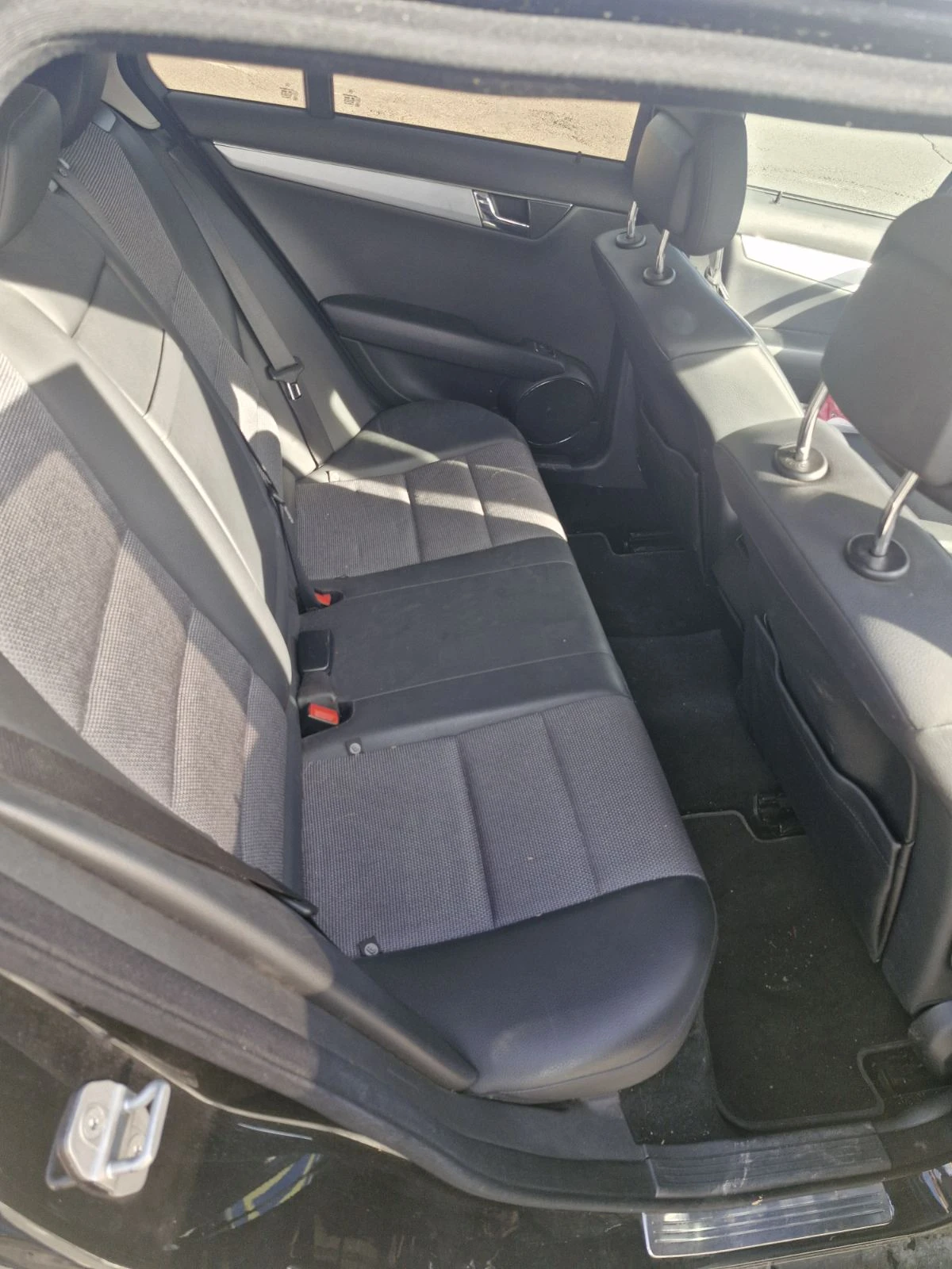 Mercedes-Benz C 350, снимка 10 - Автомобили и джипове - 54119867