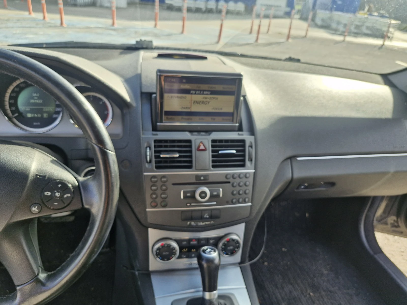 Mercedes-Benz C 350, снимка 14 - Автомобили и джипове - 54119867