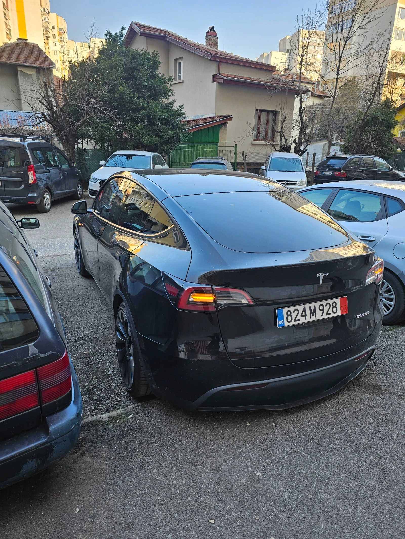 Tesla Model Y, снимка 5 - Автомобили и джипове - 54646490