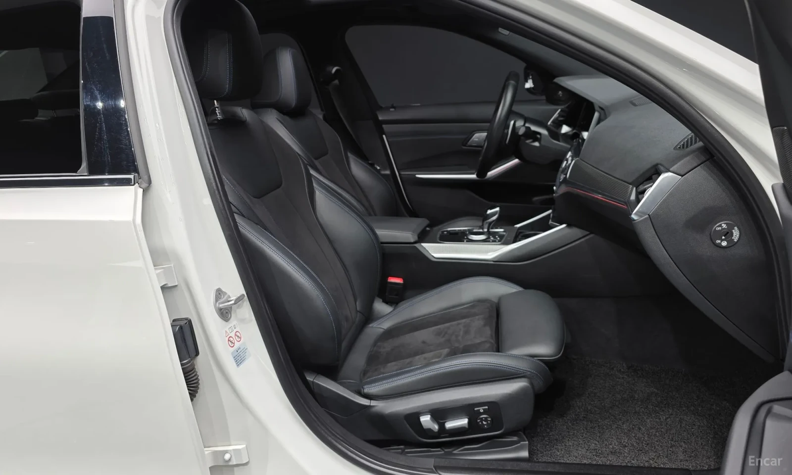 BMW 320 M-sport, снимка 11 - Автомобили и джипове - 55049398