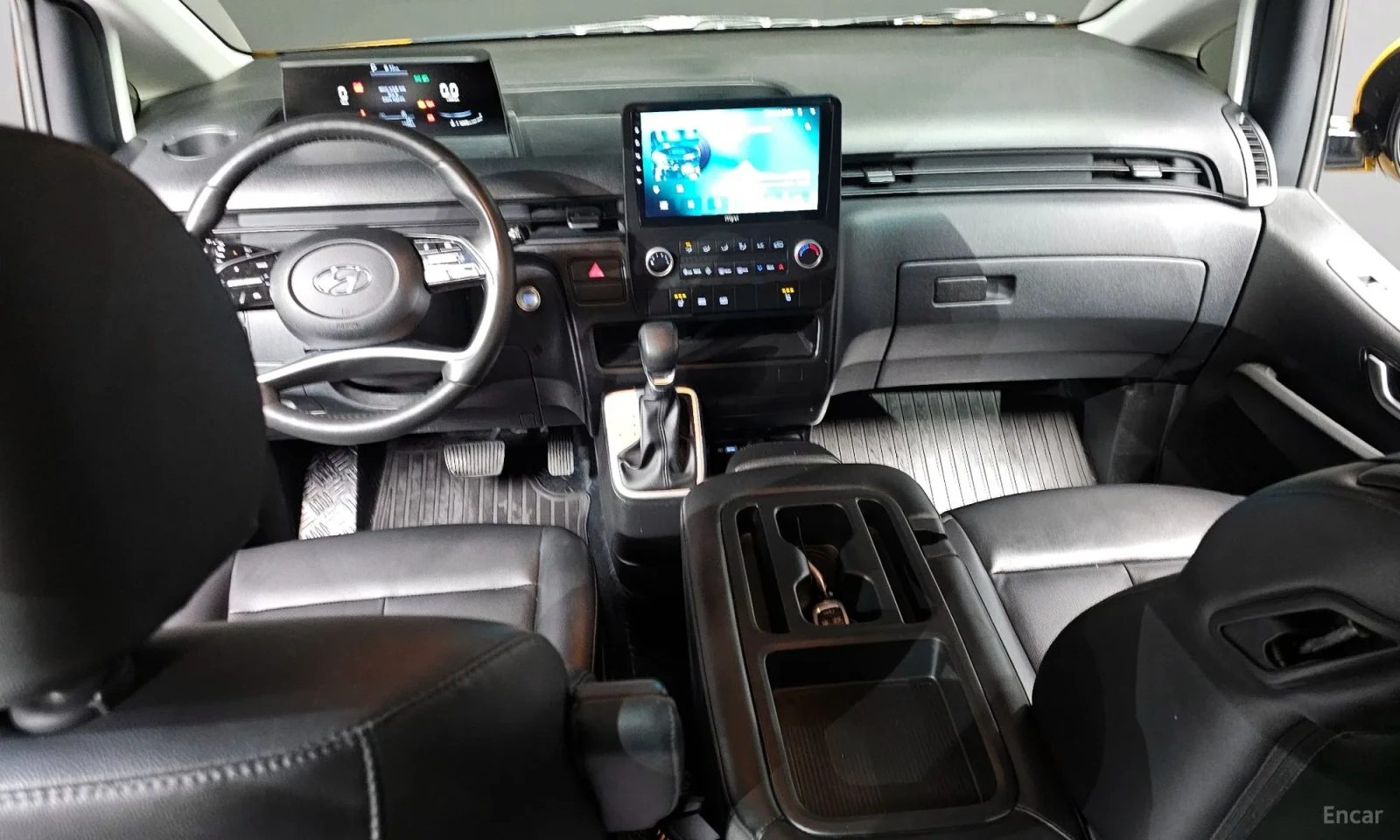Hyundai Staria | Mobile.bg � ����������� 7