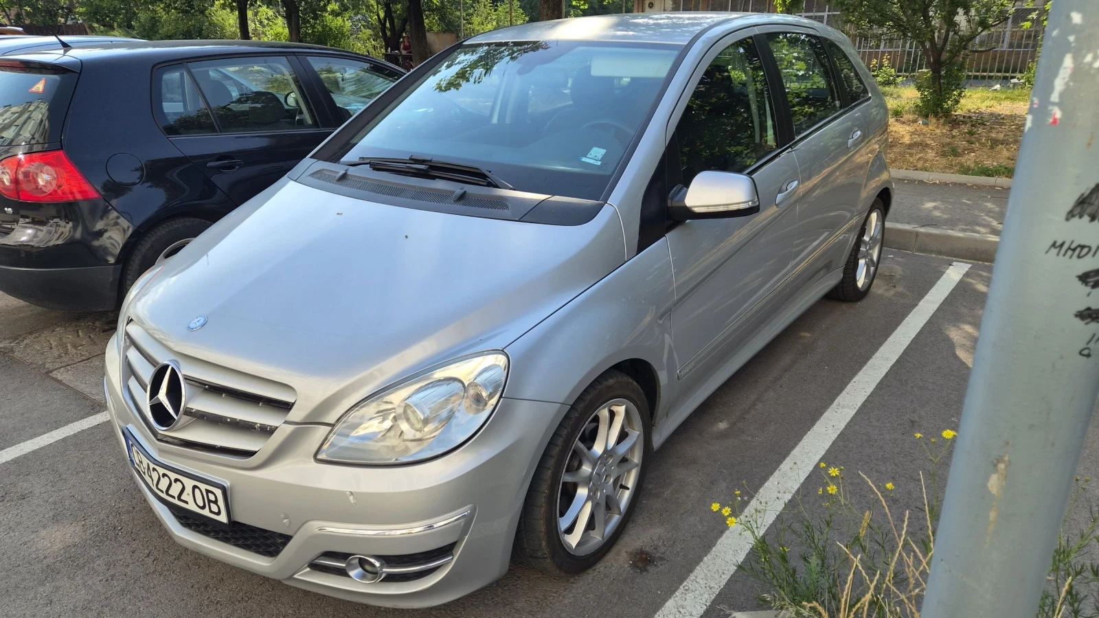 Mercedes-Benz B 180, снимка 2 - Автомобили и джипове - 55352822