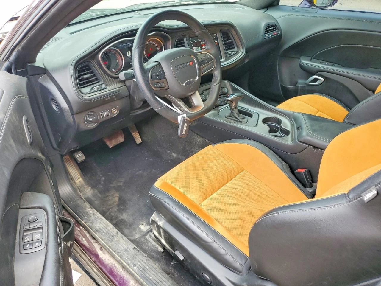 Dodge Challenger 6.4l R/T Scat Pack, снимка 8 - Автомобили и джипове - 56069426