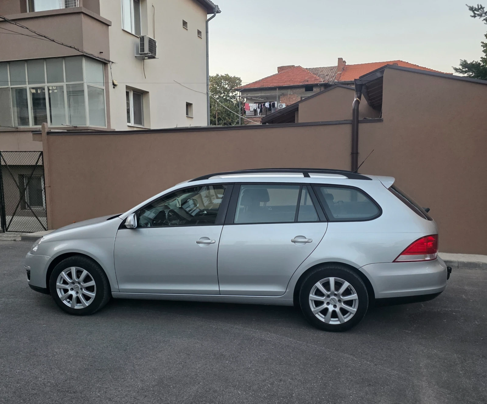 VW Golf 1.6 102к.с., снимка 6 - Автомобили и джипове - 56085445