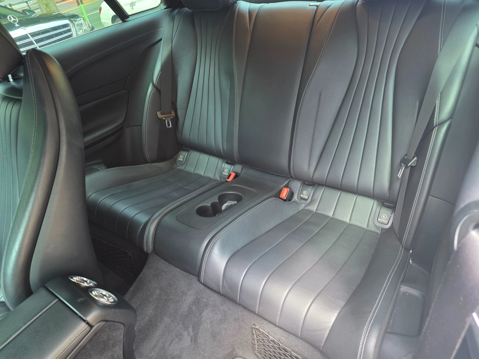 Mercedes-Benz E 220 КРАЙНА ЦЕНА ДО СОФИЯ, снимка 12 - Автомобили и джипове - 56165673