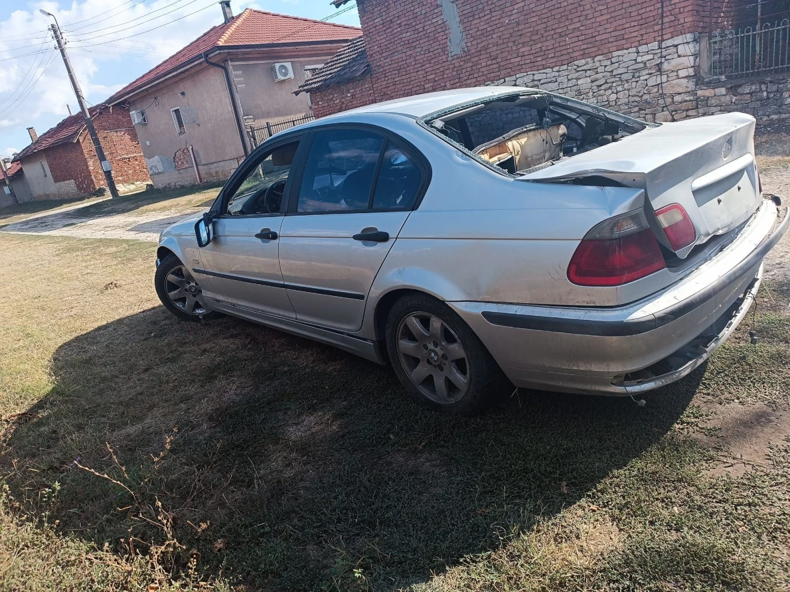 BMW 320, снимка 6 - Автомобили и джипове - 56249877