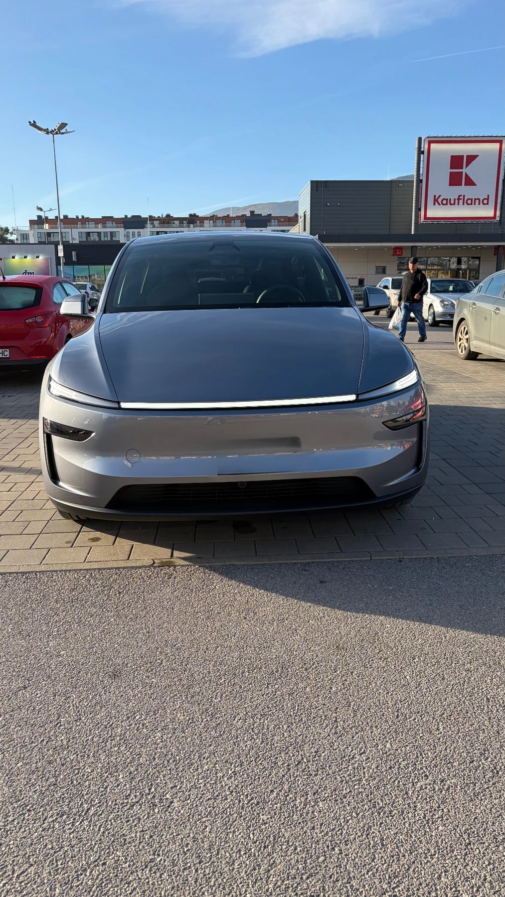 Tesla Model Y 2026/QUICKSILVER/Теглич
