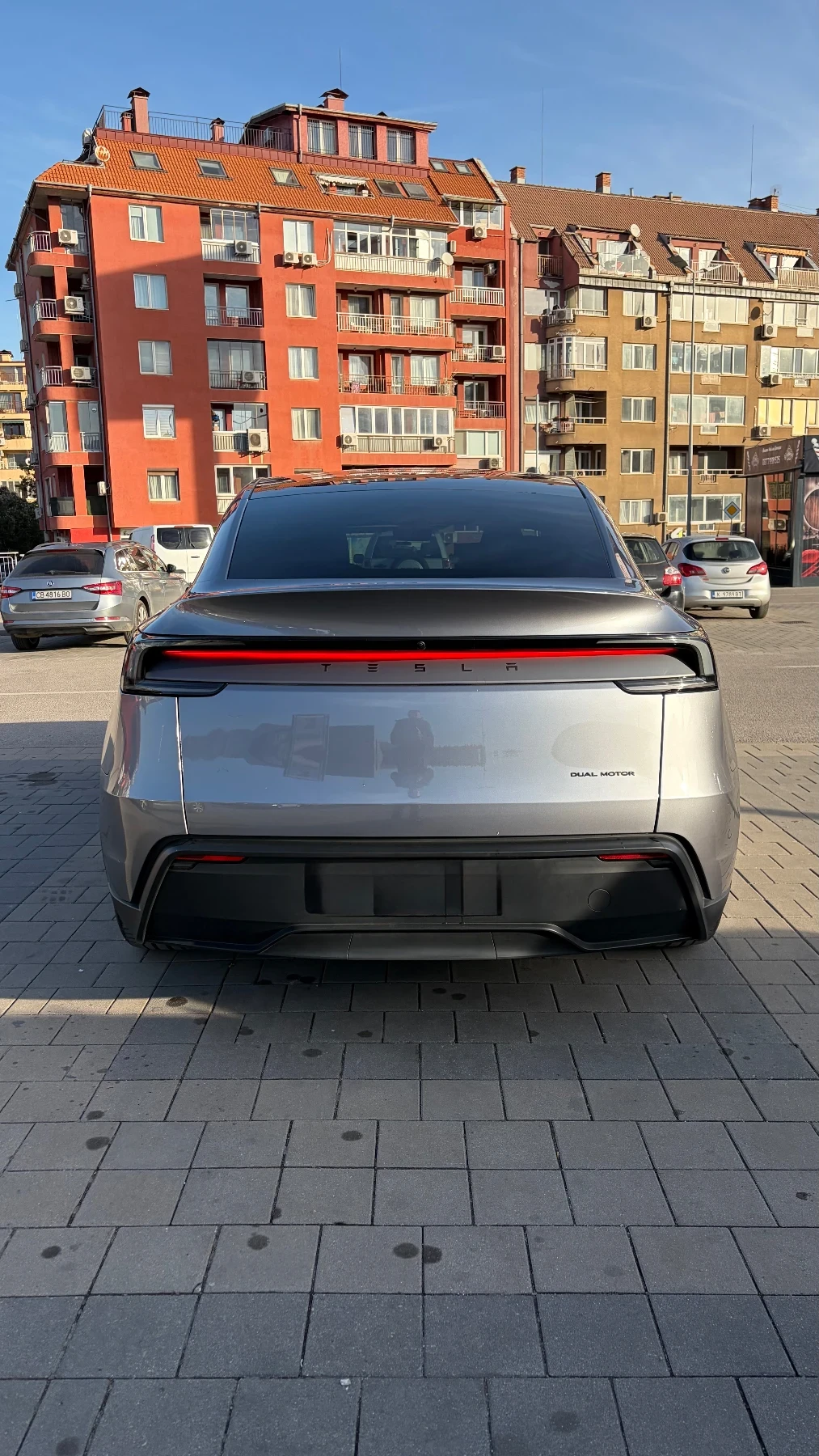 Tesla Model Y 2026/QUICKSILVER/Теглич, снимка 2 - Автомобили и джипове - 56579957