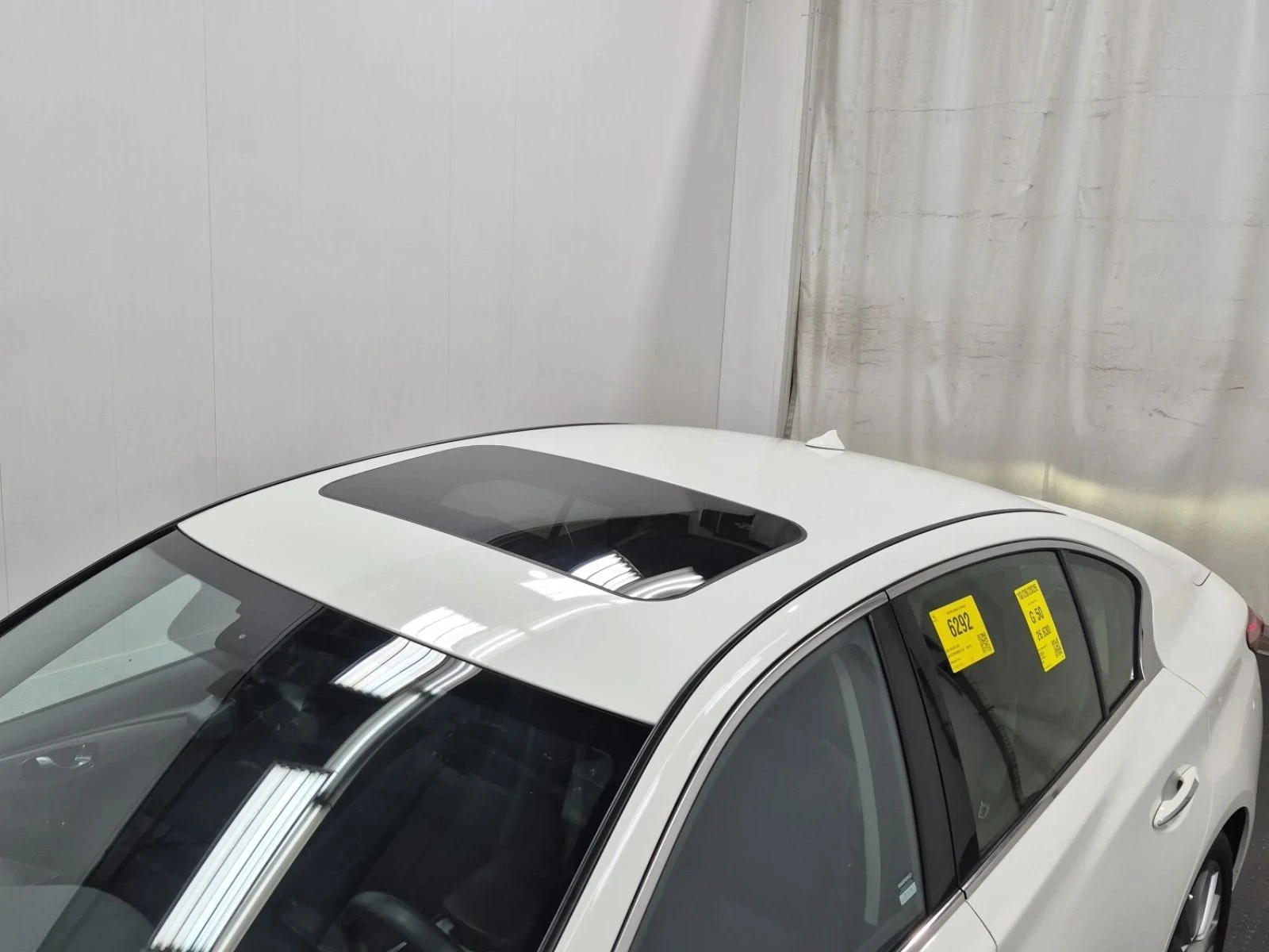 Infiniti Q50, снимка 12 - Автомобили и джипове - 56683266