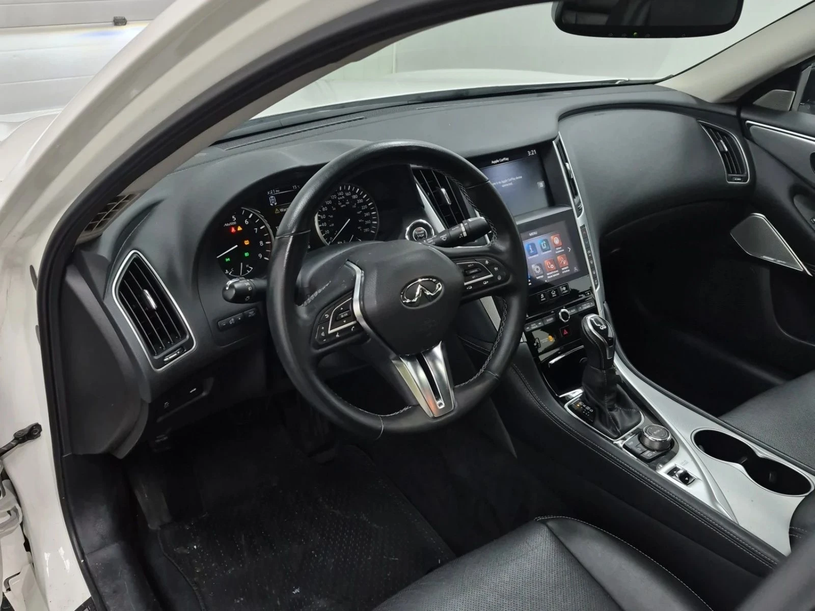 Infiniti Q50, снимка 9 - Автомобили и джипове - 56683266