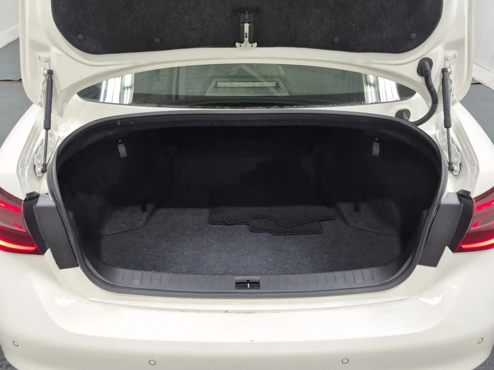 Infiniti Q50, снимка 16 - Автомобили и джипове - 56683266