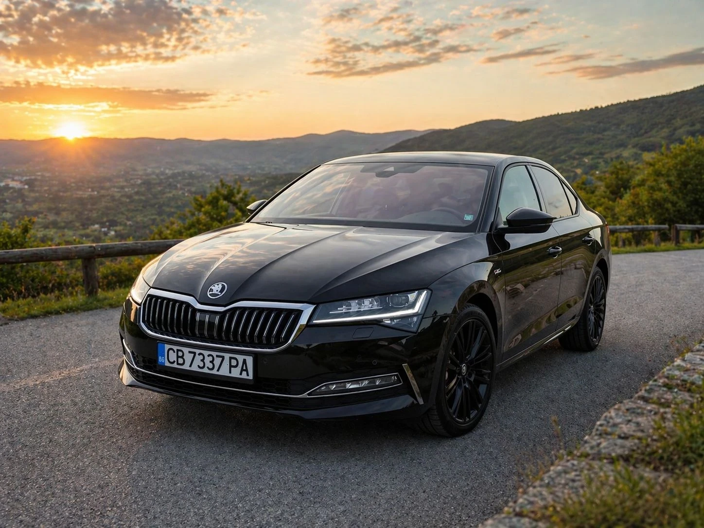 Skoda Superb  Laurint&Klement-Full-190kc 4x4 full , снимка 2 - Автомобили и джипове - 56734525