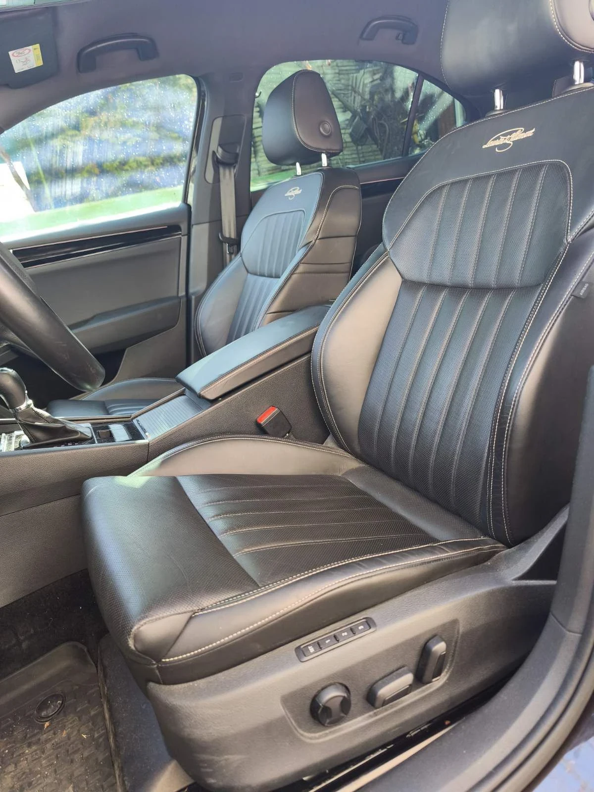 Skoda Superb  Laurint&Klement-Full-190kc -4x4 , снимка 11 - Автомобили и джипове - 56734525