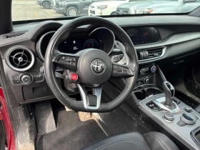 Alfa Romeo Stelvio * Veloce * CARFAX * КОМПЛЕКТ ГУМИ * PANO* ПОДГРЕВИ, снимка 13