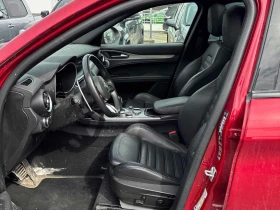 Alfa Romeo Stelvio * Veloce * CARFAX * КОМПЛЕКТ ГУМИ * PANO* ПОДГРЕВИ, снимка 12