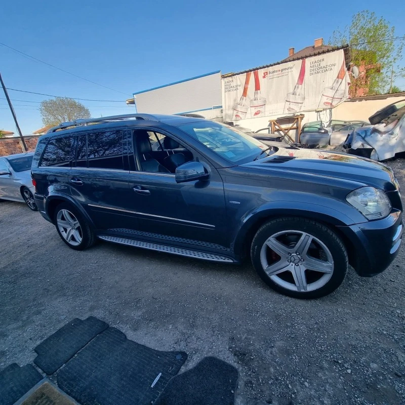 Mercedes-Benz GL 350 Facelift , снимка 2 - Автомобили и джипове - 45261583