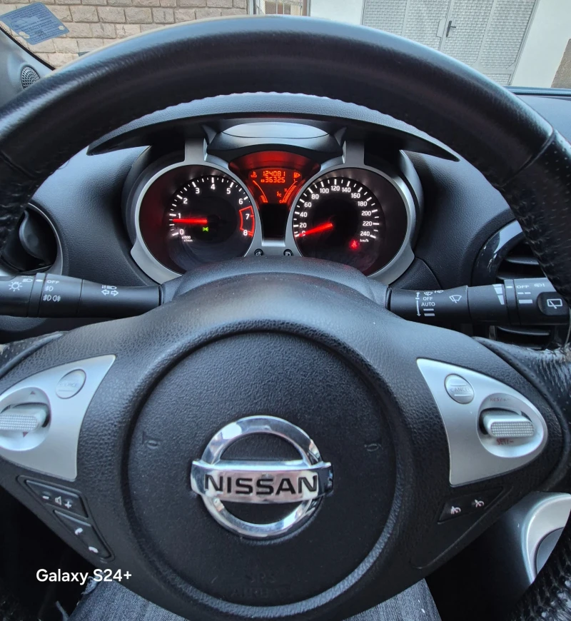 Nissan Juke, снимка 6 - Автомобили и джипове - 48838394