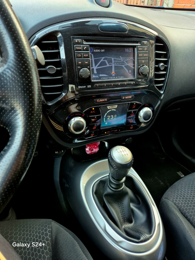 Nissan Juke, снимка 4 - Автомобили и джипове - 48838394