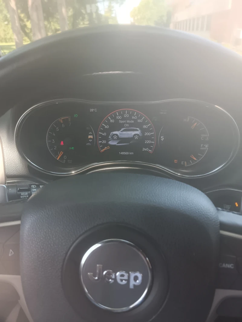 Jeep Grand cherokee, снимка 13 - Автомобили и джипове - 52498386