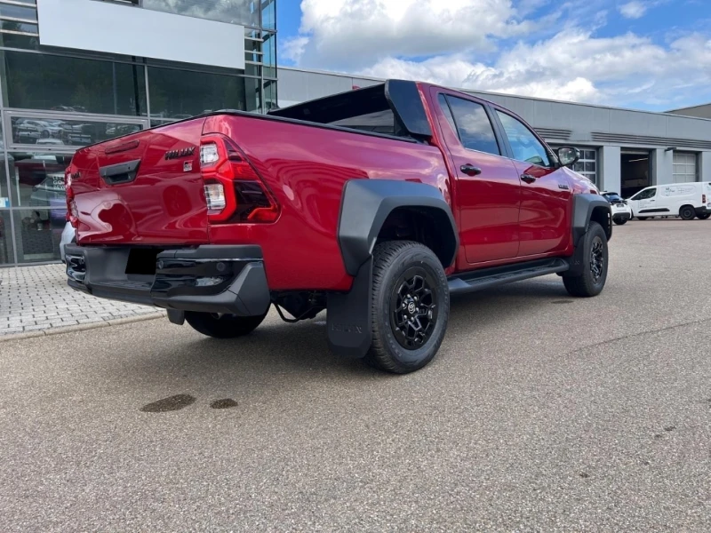 Toyota Hilux 2.8 D-4D/GR SPORT/DOUBLE CAB/JBL/360/LED/, снимка 3 - Автомобили и джипове - 51270669