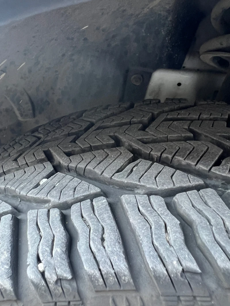 Ford Kuga, снимка 8 - Автомобили и джипове - 51356352