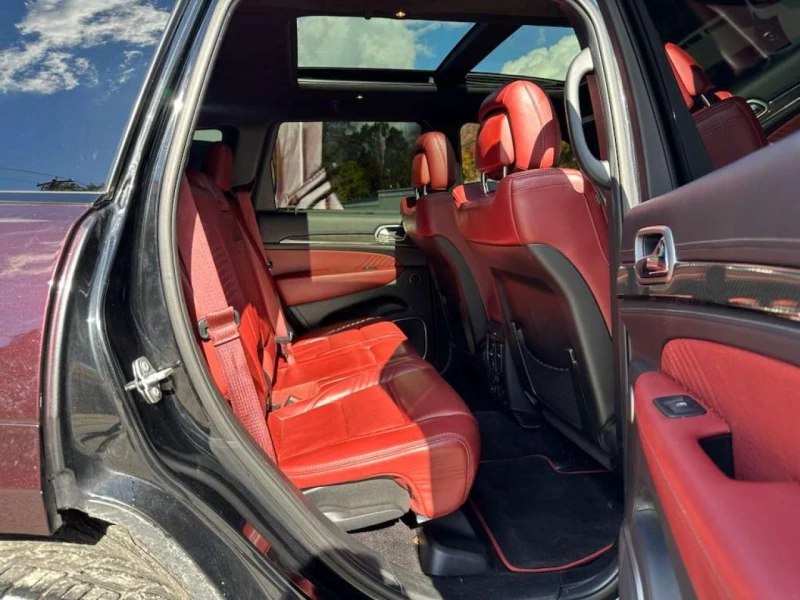 Jeep Grand cherokee, снимка 8 - Автомобили и джипове - 52750478