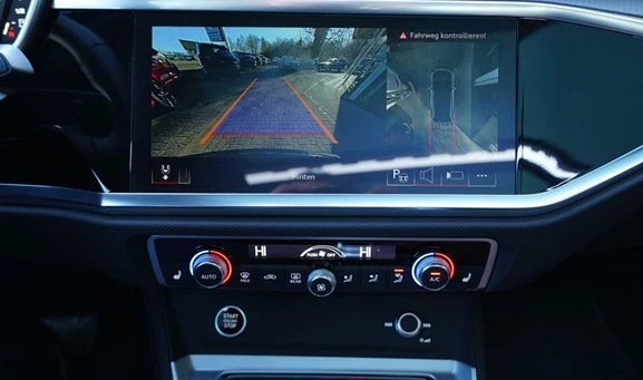 Audi Q3 40 TDI Quattro = S-line= Гаранция - изображение 10