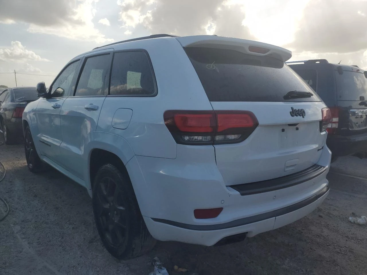 Jeep Grand cherokee LIMITED * Подгрев* Keyless* Камера - изображение 2