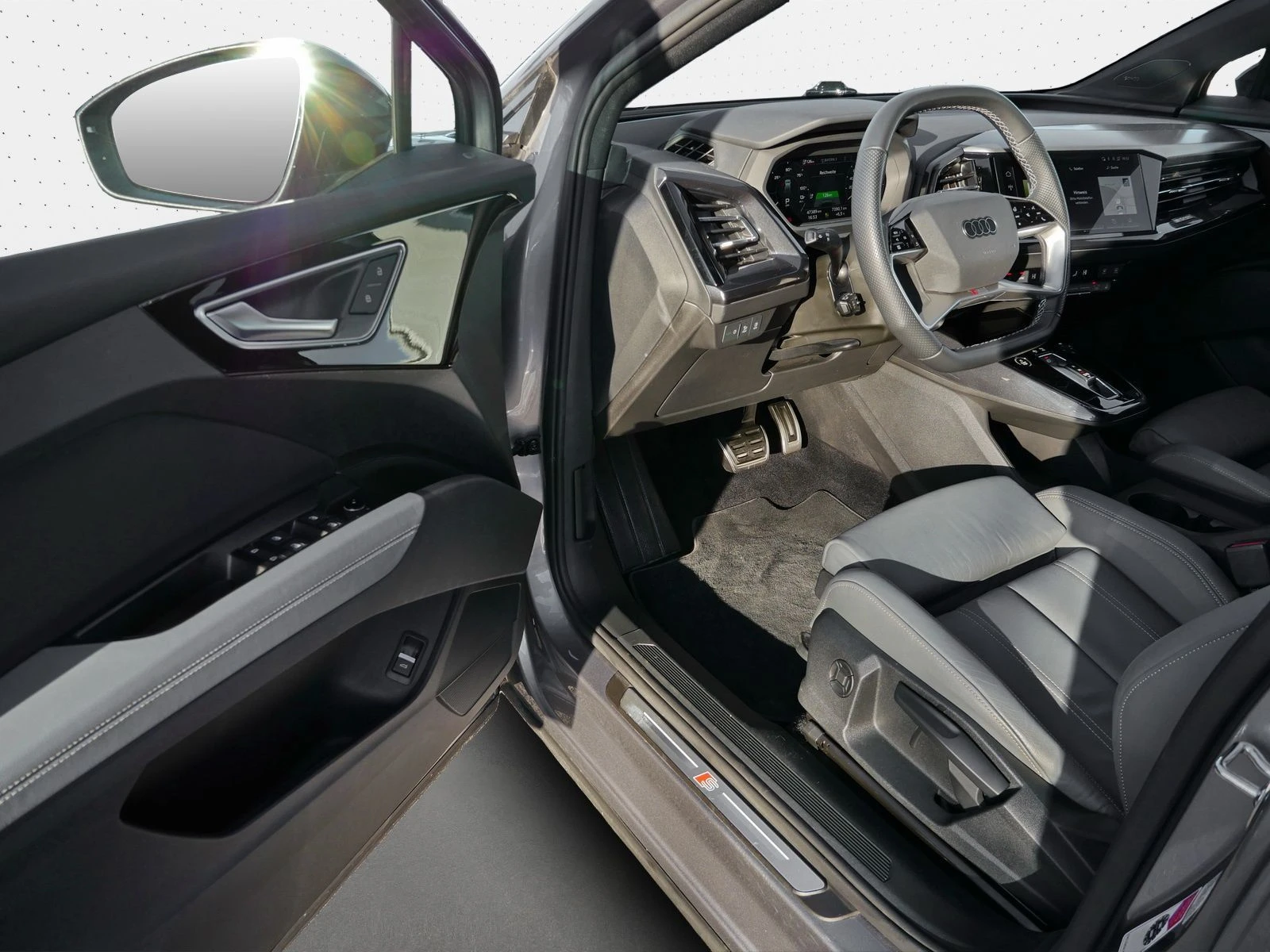 Audi Q4 40e/HP/E-TRON/ACC/MATRIX/NAVI/CAM/AMBI/575v - изображение 10