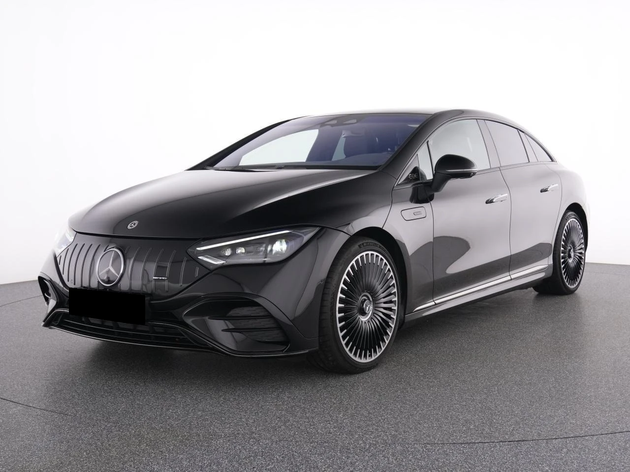 Mercedes-Benz EQE 53/AMG/4-MATIC/HYPERSCREEN/CARBON/BURM/PANO/360 - изображение 3