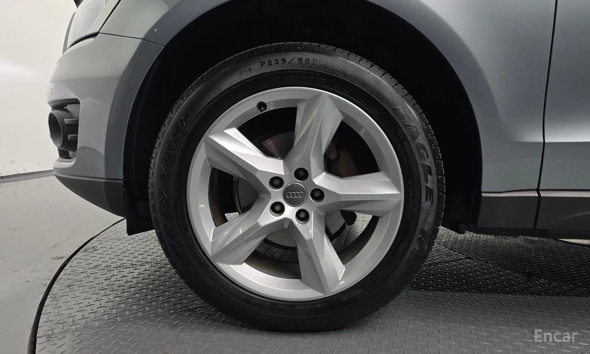 Audi Q5, снимка 5 - Автомобили и джипове - 53809173