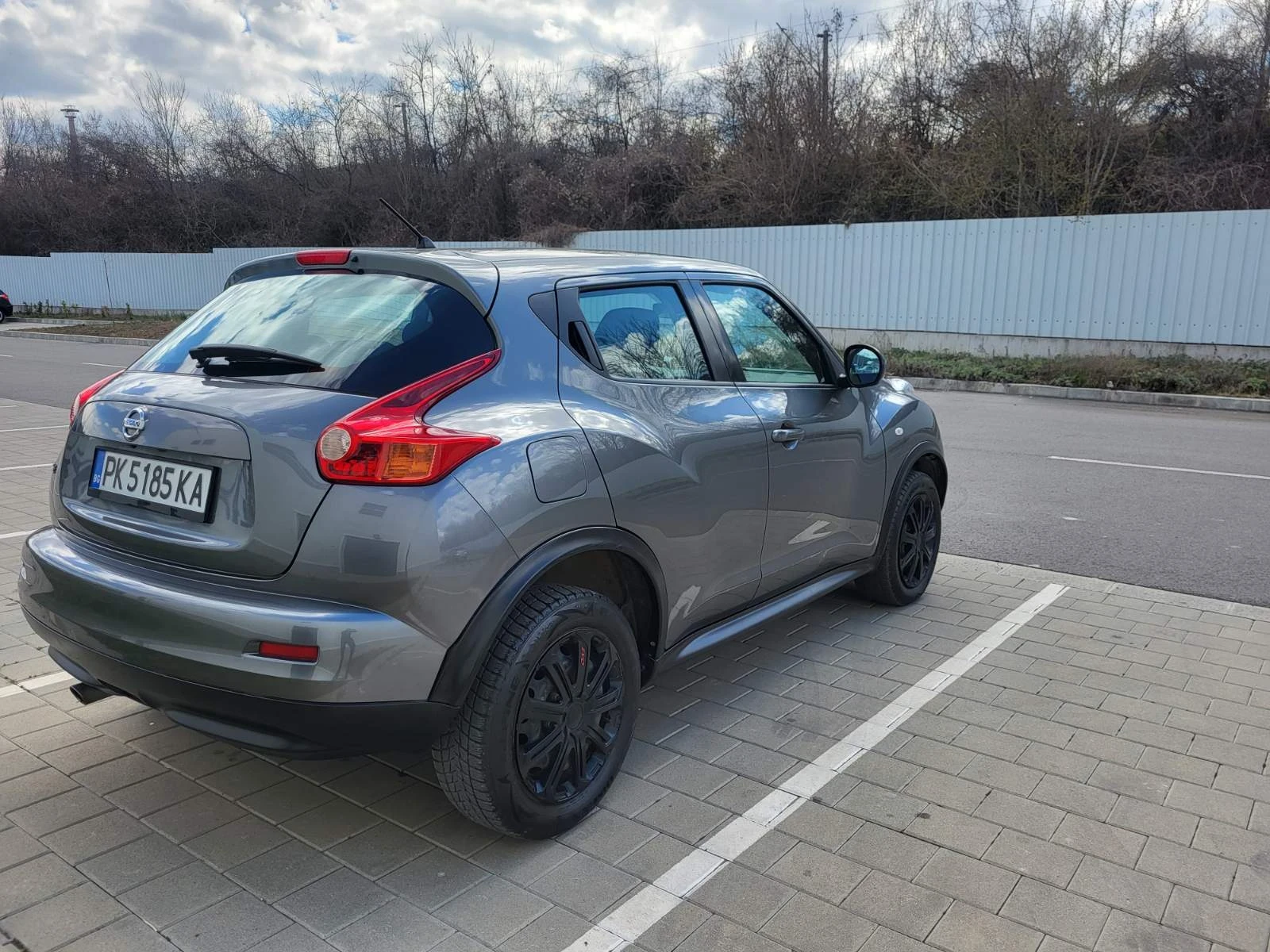 Nissan Juke 1.6, снимка 3 - Автомобили и джипове - 53986623