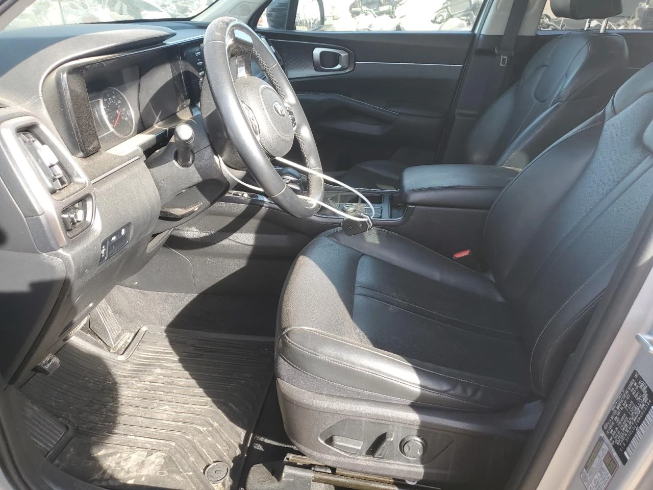 Kia Sorento 2.5l S, снимка 7 - Автомобили и джипове - 54094621