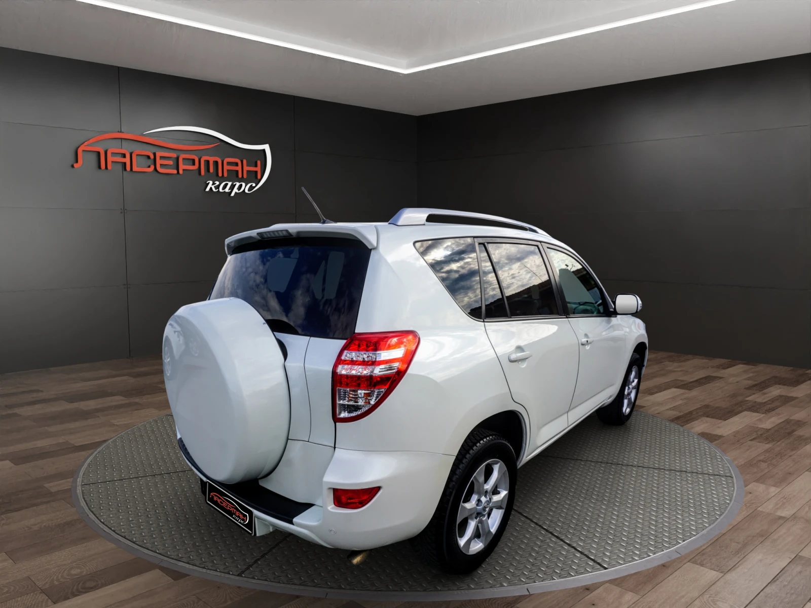 Toyota Rav4 2.0VVT-I EXCLUSIVE MULTIDRIVE, снимка 3 - Автомобили и джипове - 55036235