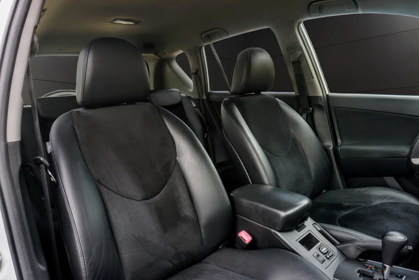 Toyota Rav4 2.0VVT-I EXCLUSIVE MULTIDRIVE, снимка 12 - Автомобили и джипове - 55036235
