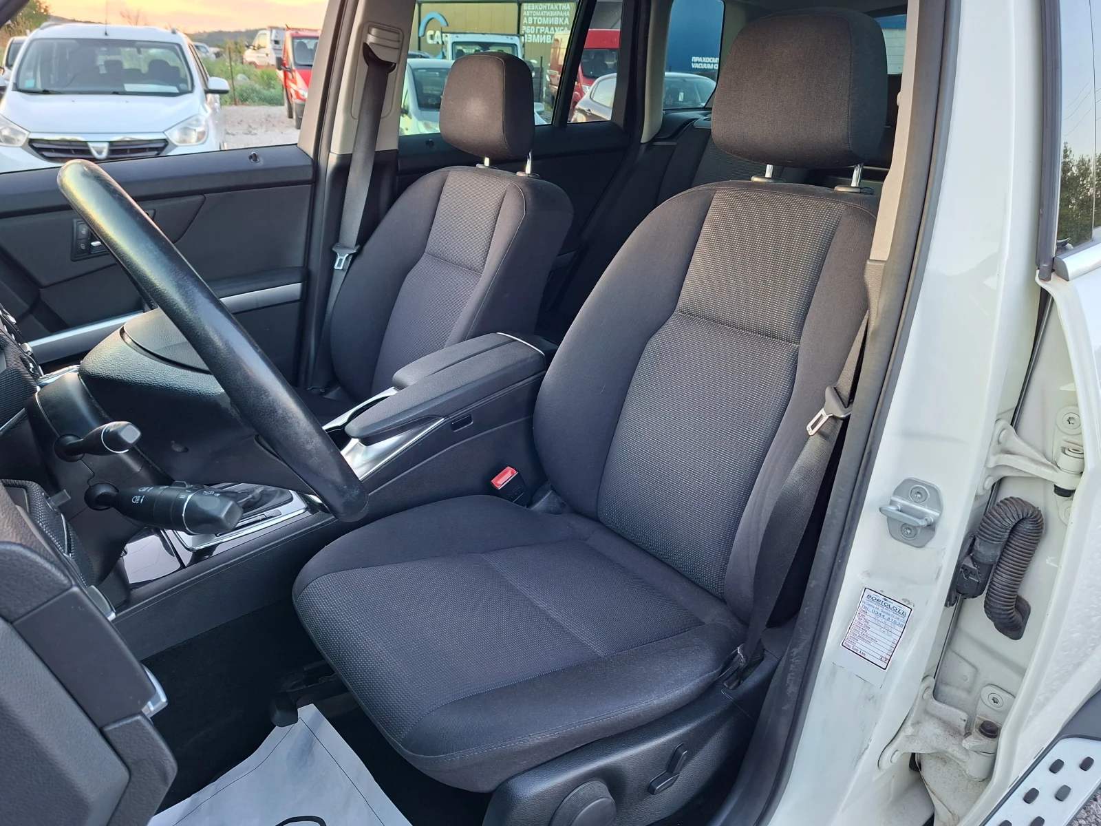 Mercedes-Benz GLK 2.2CDI* 4-MATIC* EDITION1* 36м. х 236EUR.* , снимка 9 - Автомобили и джипове - 55051142
