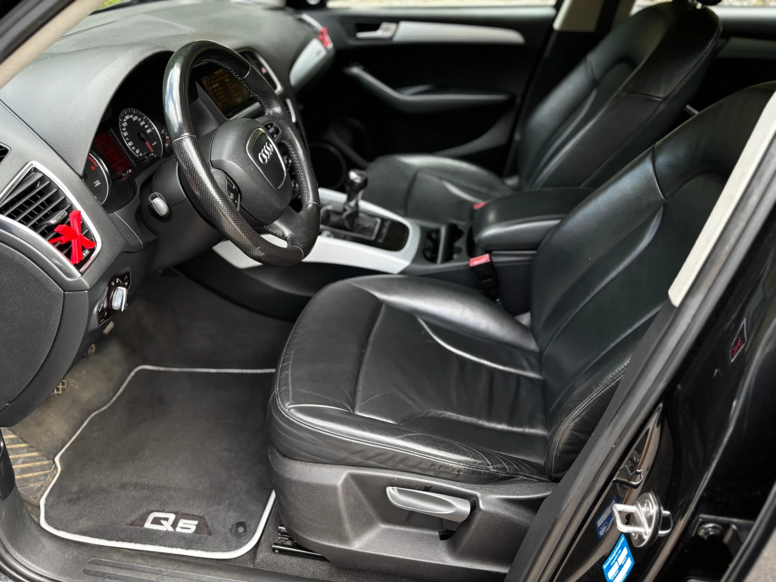 Audi Q5 2.0 TFSI 211 k.c., снимка 8 - Автомобили и джипове - 55156038