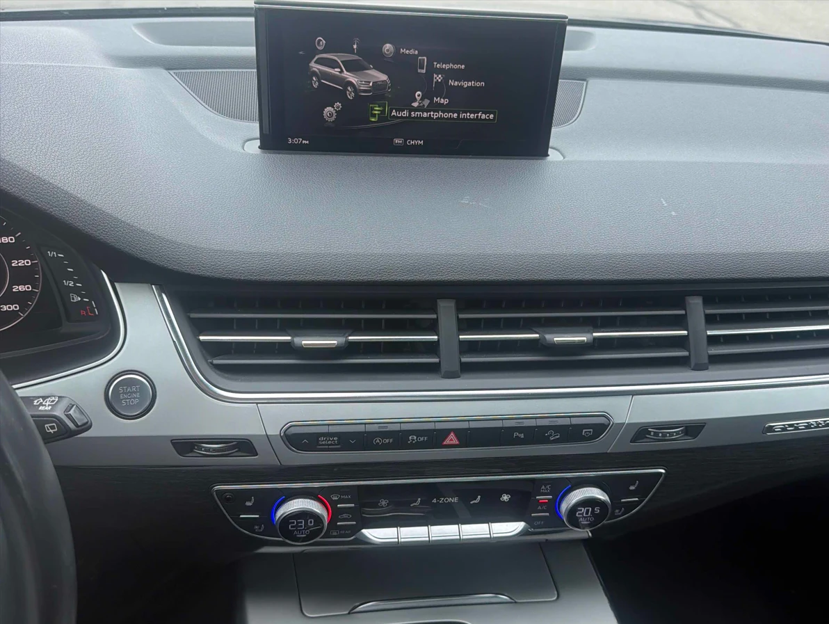 Audi Q7, снимка 9 - Автомобили и джипове - 55205852