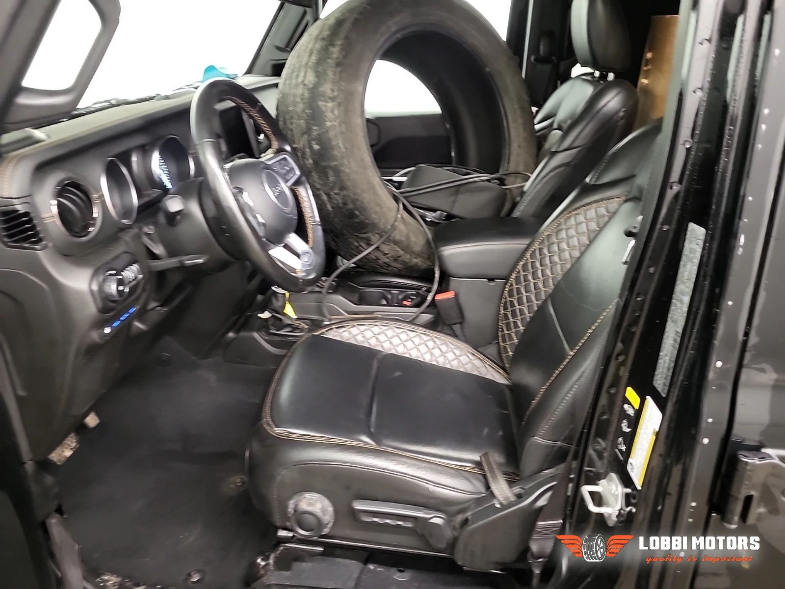 Jeep Wrangler, снимка 5 - Автомобили и джипове - 56295543