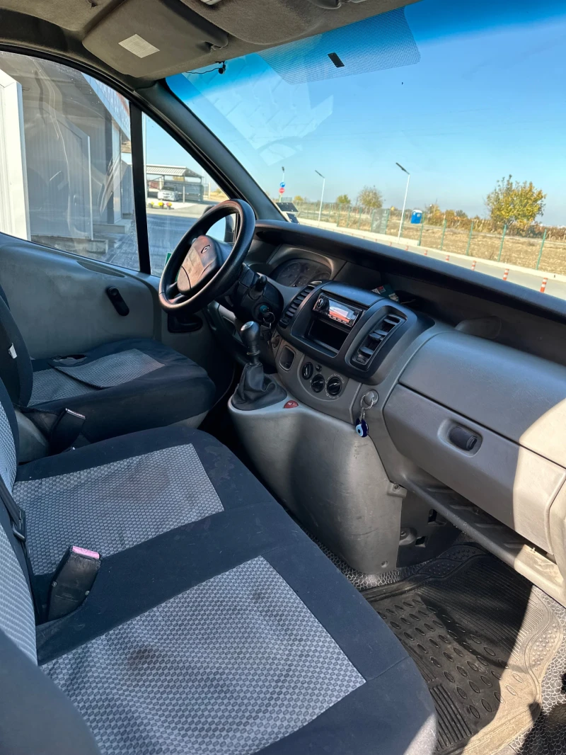 Renault Trafic, снимка 7 - Бусове и автобуси - 47817930