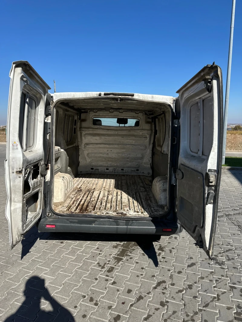 Renault Trafic, снимка 5 - Бусове и автобуси - 47817930