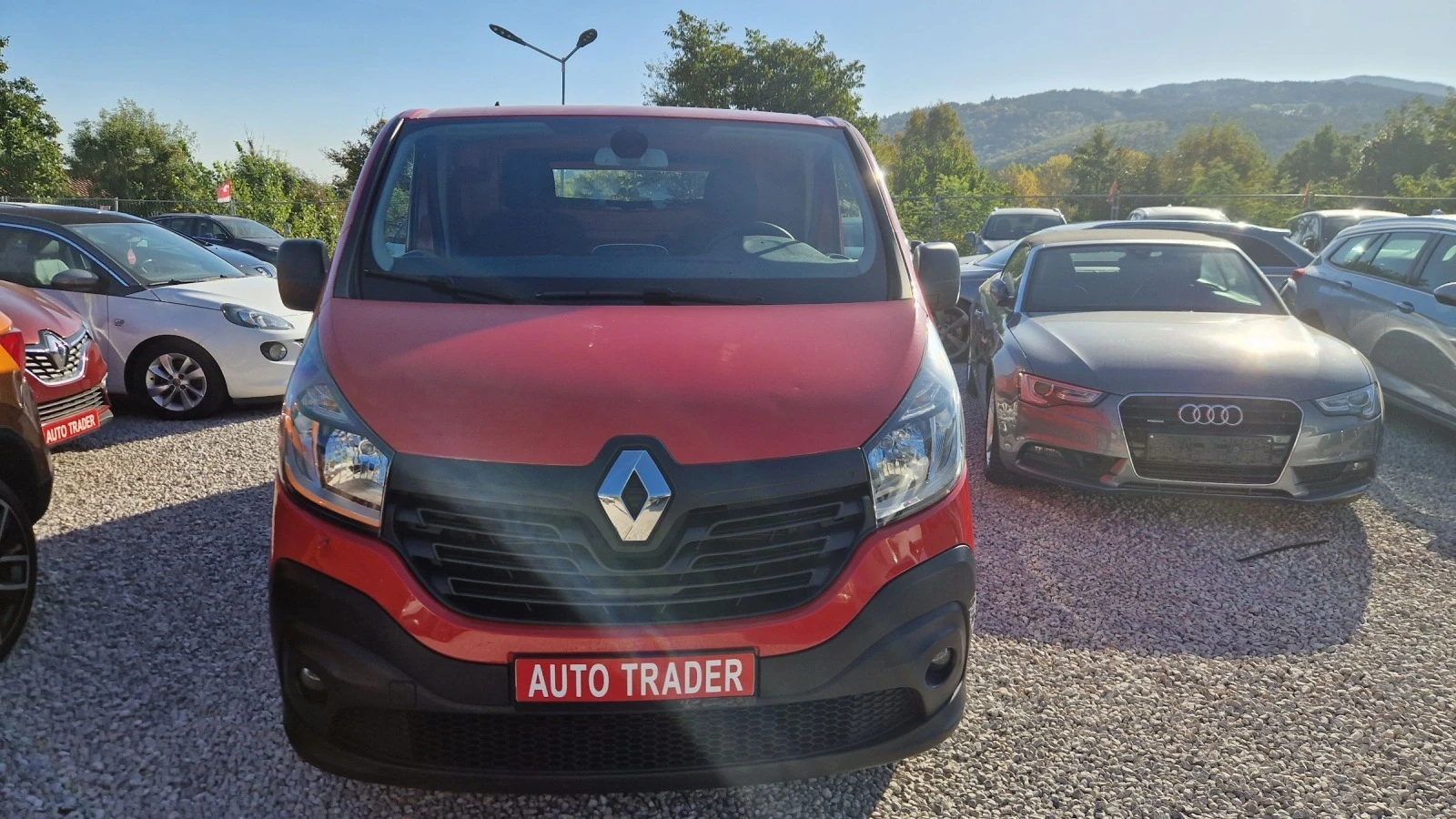 Renault Trafic 1.6DCI-125кс. NAVY - изображение 2