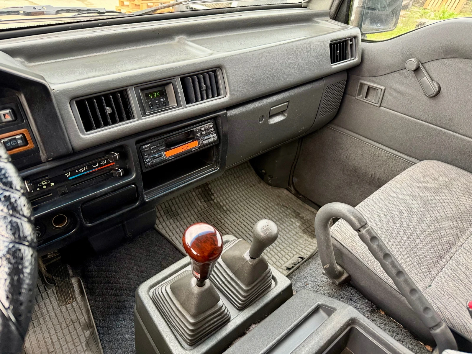 Mitsubishi L300 4x4 / 2.5 TDI | Mobile.bg   14