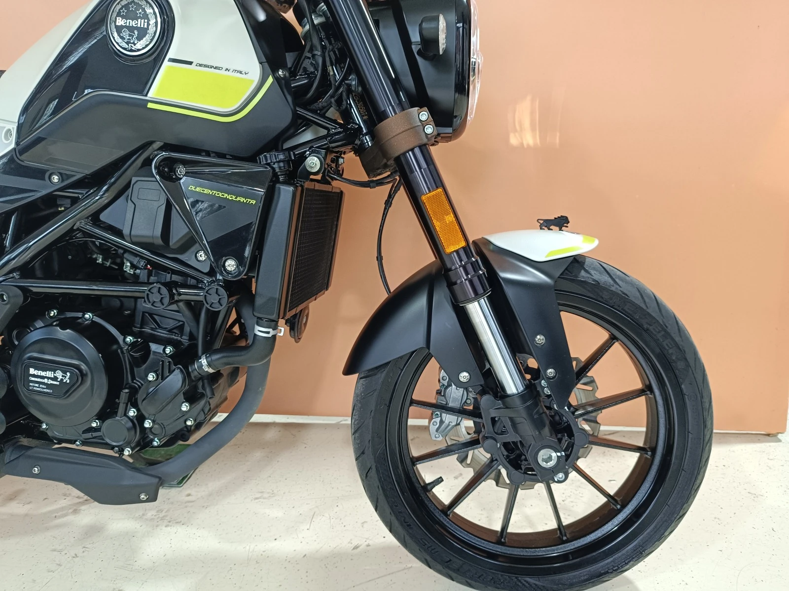 Benelli Cafe Racer LEONCINO 250 ABS LED - изображение 8