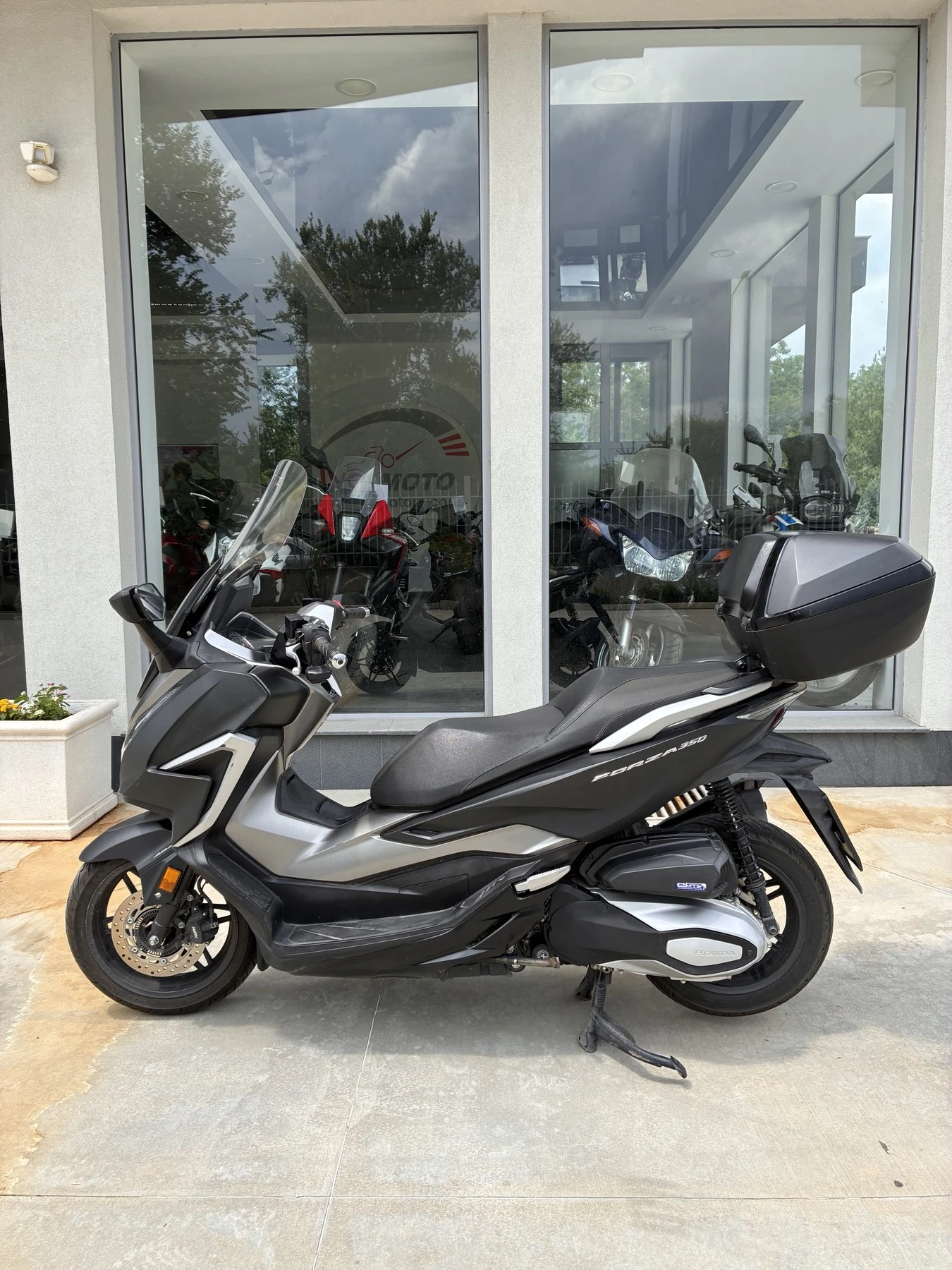 Honda Forza 350, снимка 2 - Мотоциклети и мототехника - 54953336