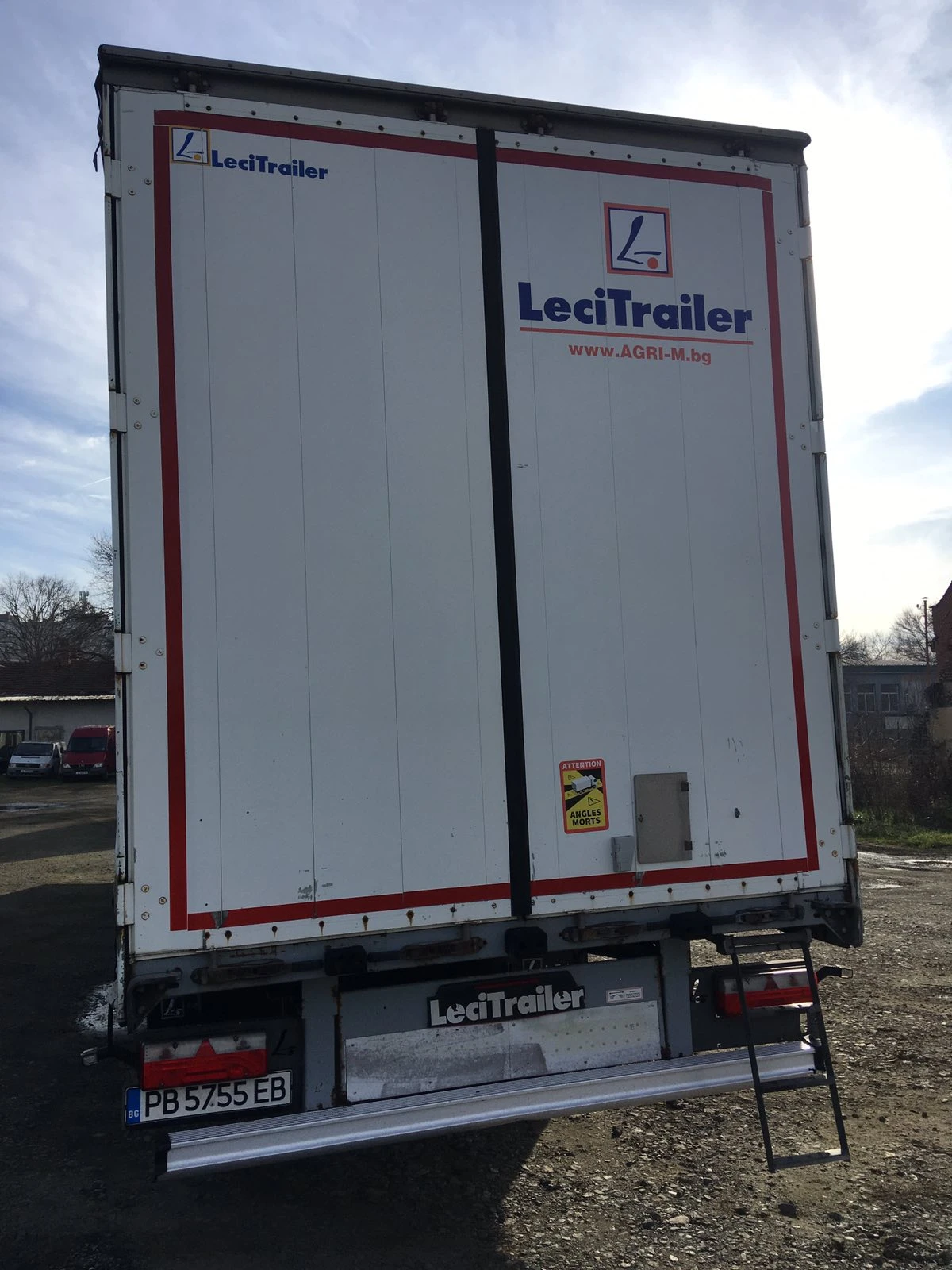 ����������� LeciTrailer | Mobile.bg � ����������� 4