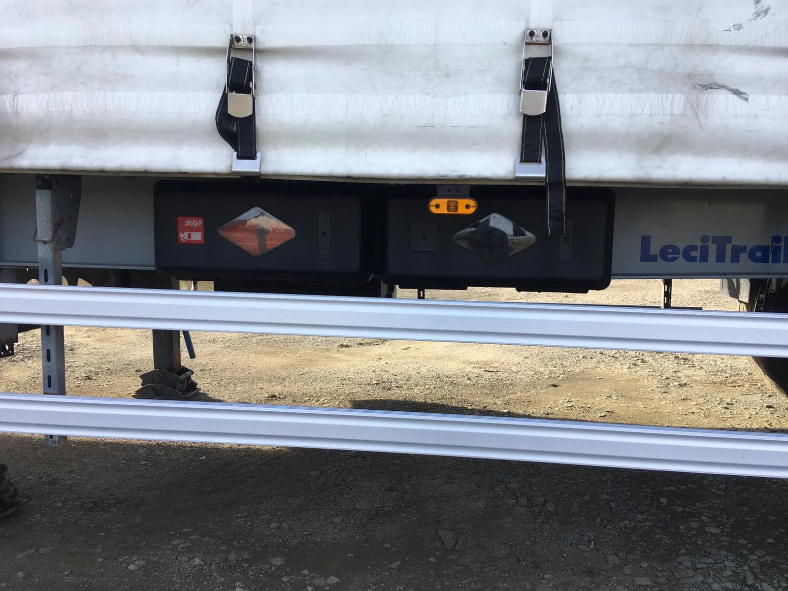 ����������� LeciTrailer | Mobile.bg � ����������� 3