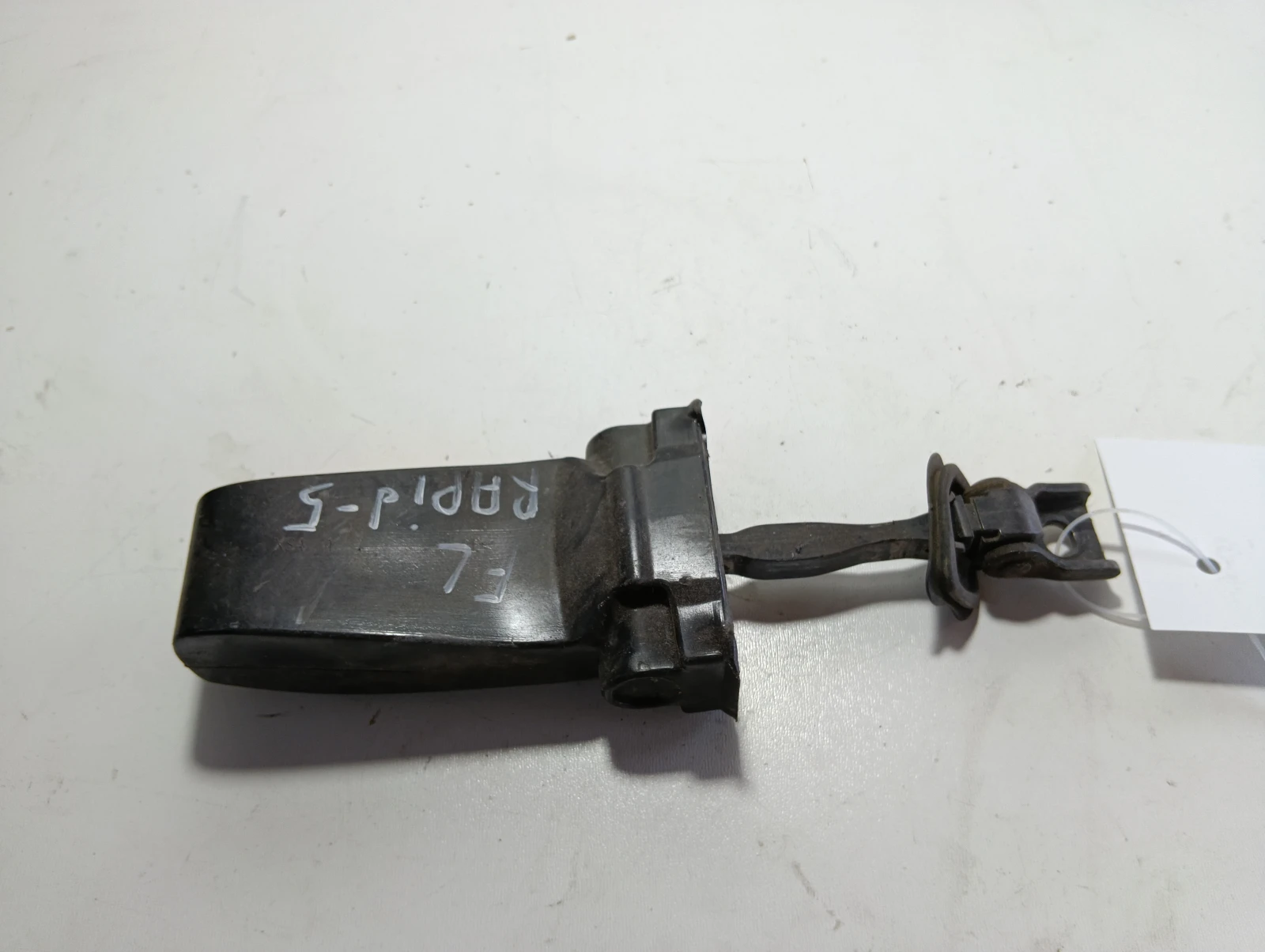 обтегач 5JA837267A Skoda Rapid