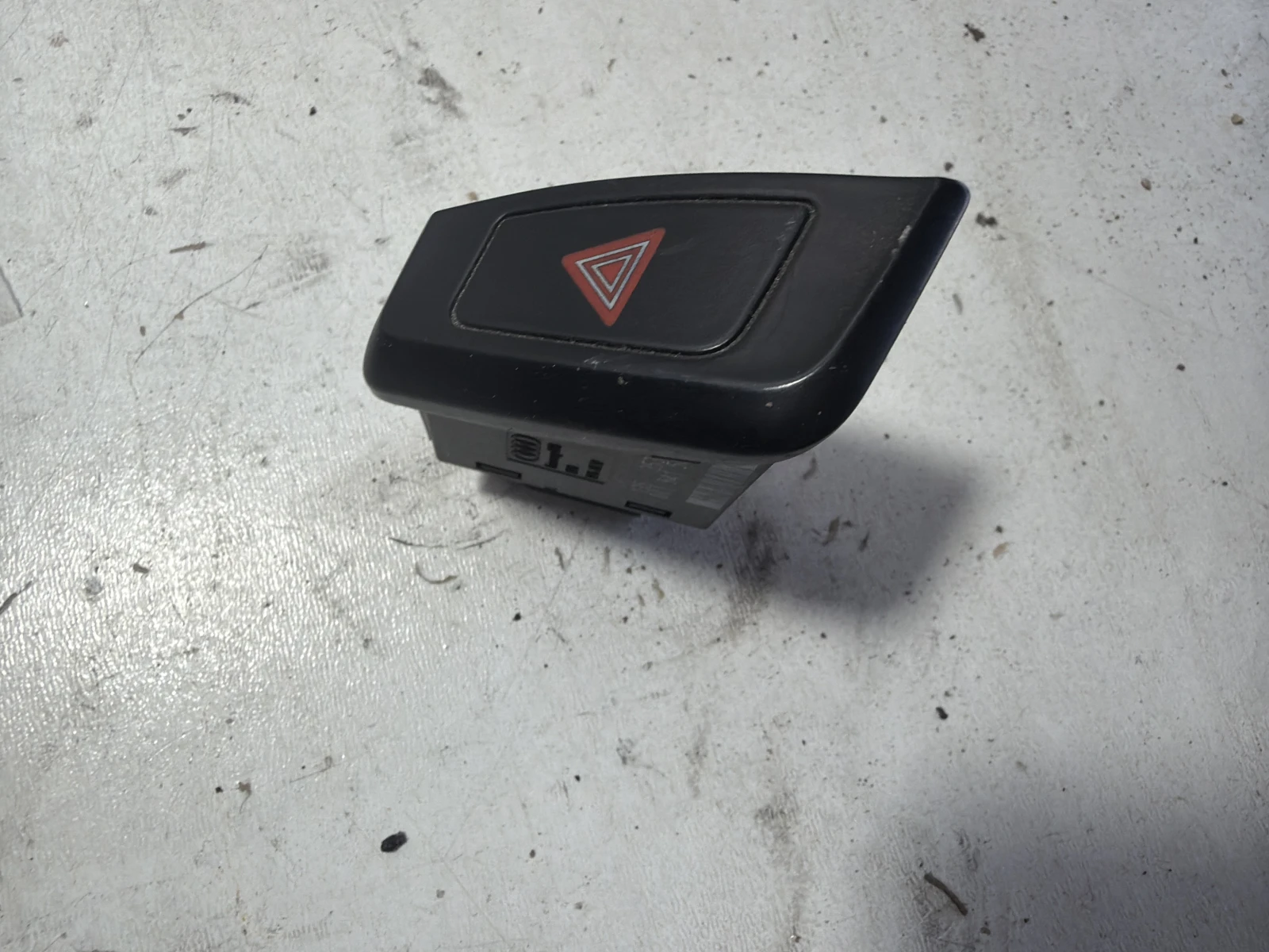 копче аварийни 8K1941509B Audi A4