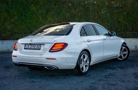 Mercedes-Benz E 220 РЕГИСТРИРАНА-ПЕРФЕКТНА-ГАРАНЦИЯ, снимка 4